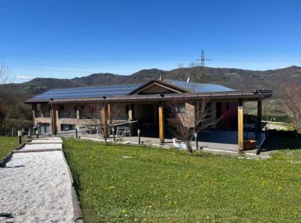 casa indipendente in vendita a Montechiaro d'Acqui