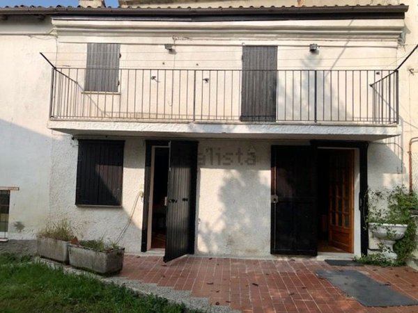 casa indipendente in vendita a Montegioco