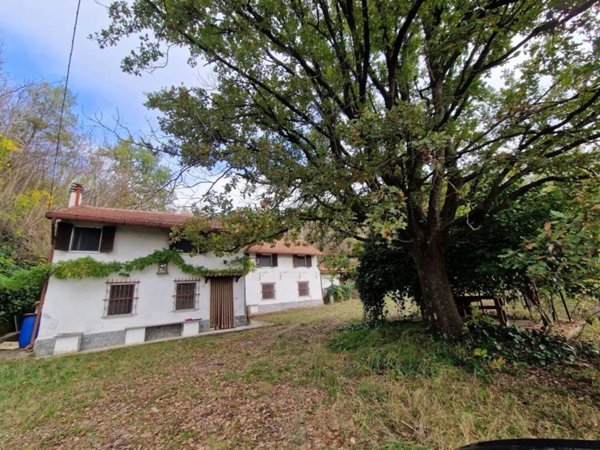 casa indipendente in vendita a Montegioco