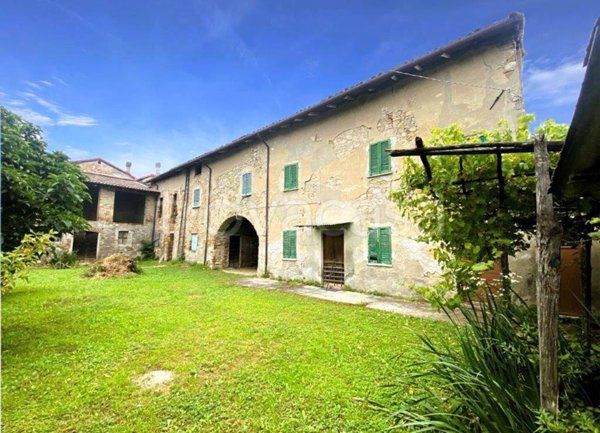 casa indipendente in vendita a Montemarzino in zona Segagliate