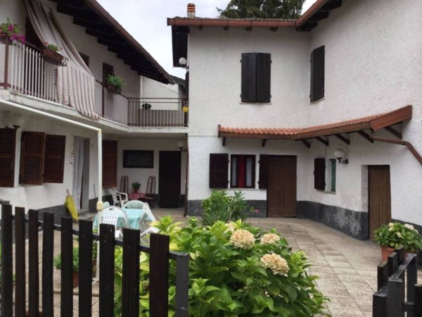 casa indipendente in vendita a Montemarzino in zona Zebedassi
