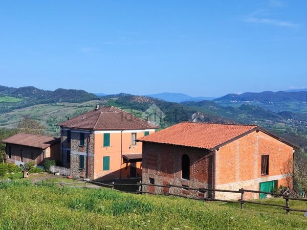 casa indipendente in vendita a Montemarzino in zona Reguardia