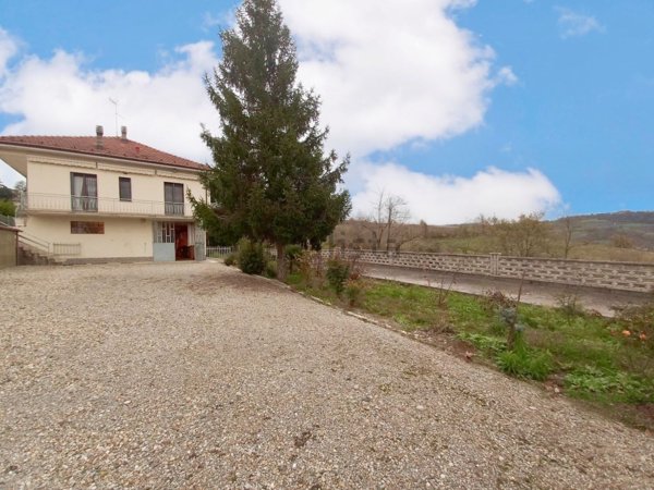 casa indipendente in vendita a Montemarzino in zona Scrimignano