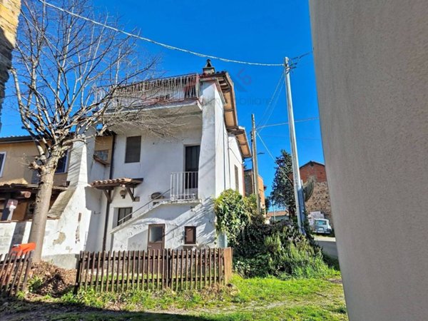 casa indipendente in vendita a Montemarzino in zona Zebedassi