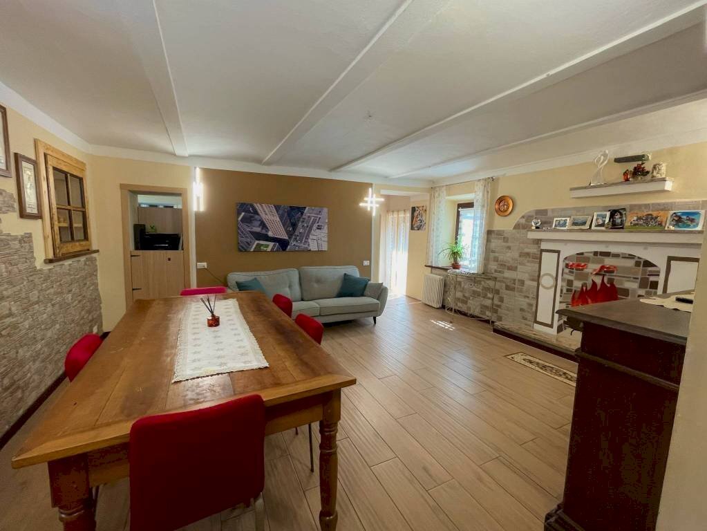 casa indipendente in vendita a Montemarzino