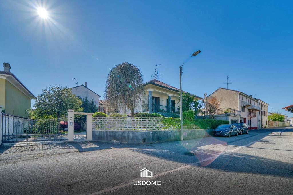 casa indipendente in vendita a Morano sul Po