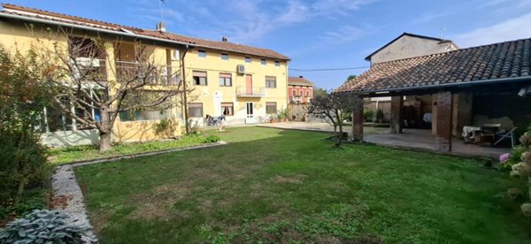 casa indipendente in vendita a Morano sul Po