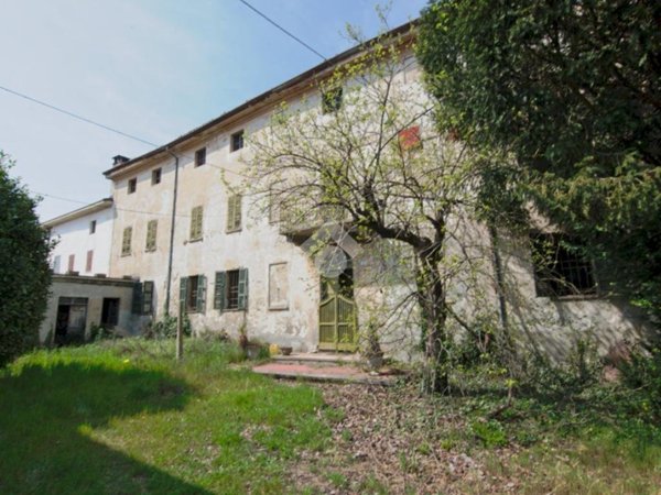 casa indipendente in vendita a Morano sul Po