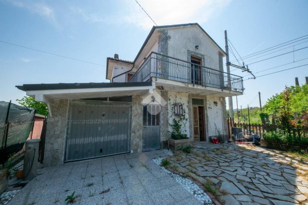 casa indipendente in vendita a Morano sul Po in zona Due Sture