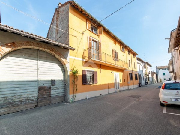 casa semindipendente in vendita a Morano sul Po