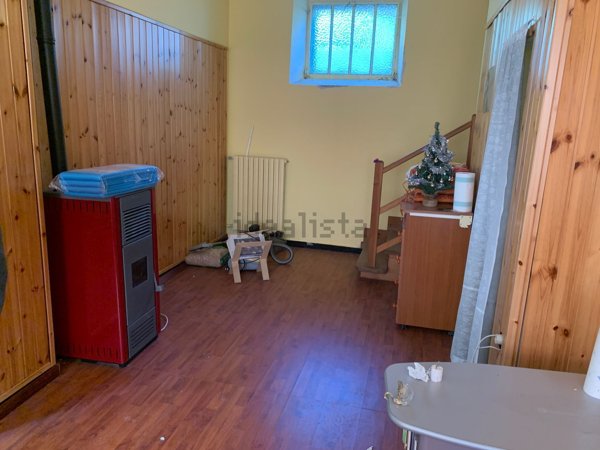 casa indipendente in vendita a Morbello