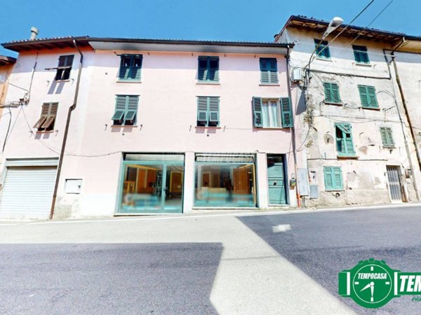 casa indipendente in vendita a Mornese