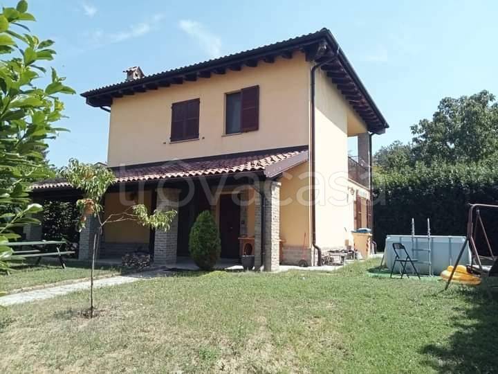 casa indipendente in vendita a Mornese