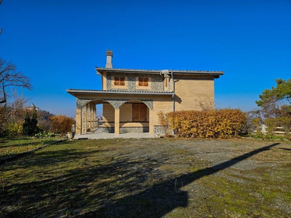 casa indipendente in vendita a Mornese