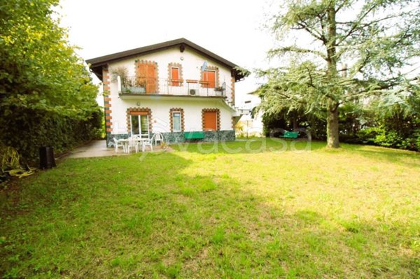 casa indipendente in vendita a Mornese