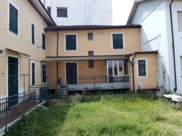 casa indipendente in vendita a Mornese