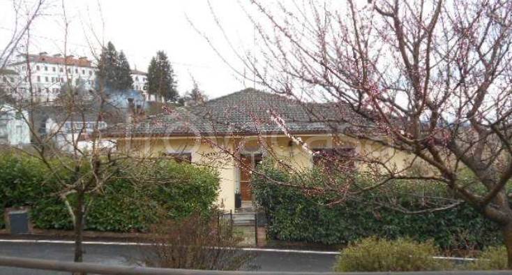 casa indipendente in vendita a Mornese