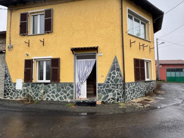 casa indipendente in vendita a Mornese
