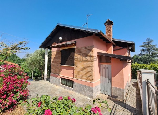 casa indipendente in vendita a Mornese in zona Mazzarelli