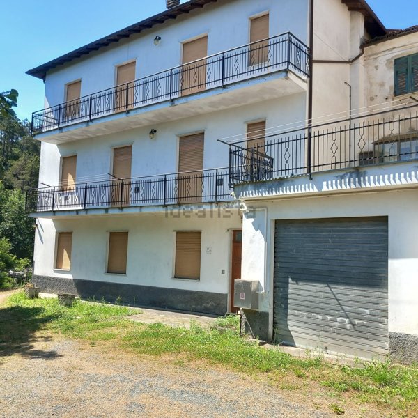 box auto in vendita a Mornese in zona Mazzarelli