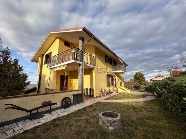 casa indipendente in vendita a Morsasco