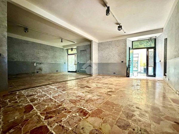 negozio in vendita a Novi Ligure