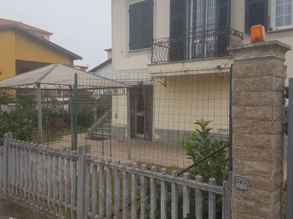 casa indipendente in vendita a Novi Ligure