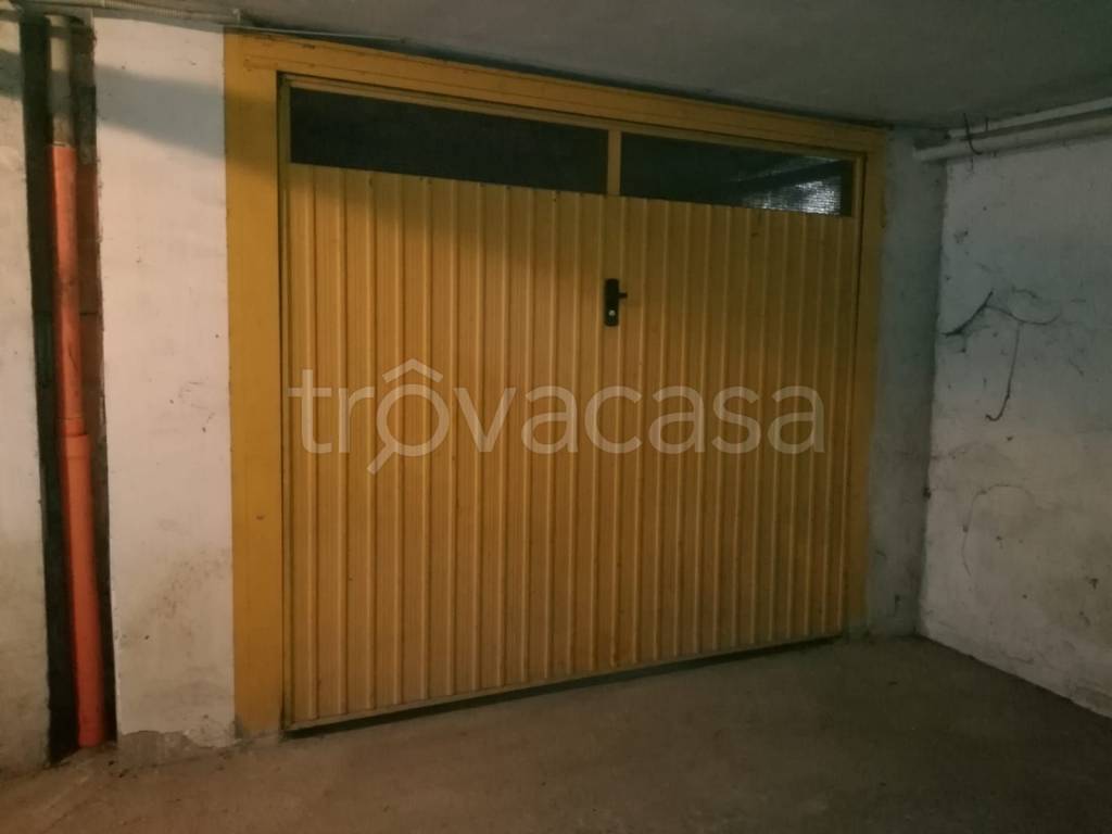 locale di sgombero in vendita a Novi Ligure