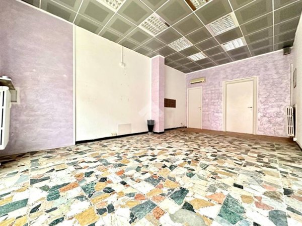 negozio in vendita a Novi Ligure