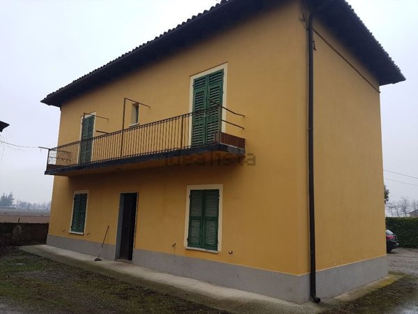 casa indipendente in vendita a Novi Ligure