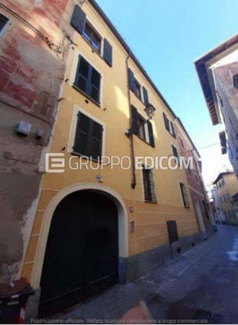 locale commerciale in vendita a Novi Ligure