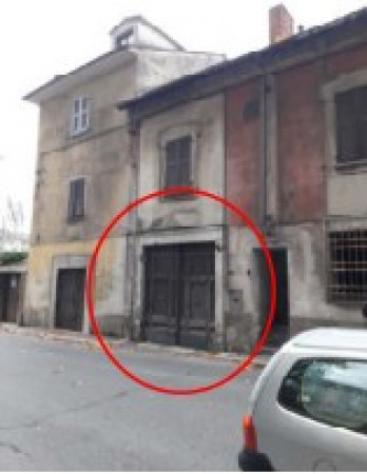 locale commerciale in vendita a Novi Ligure