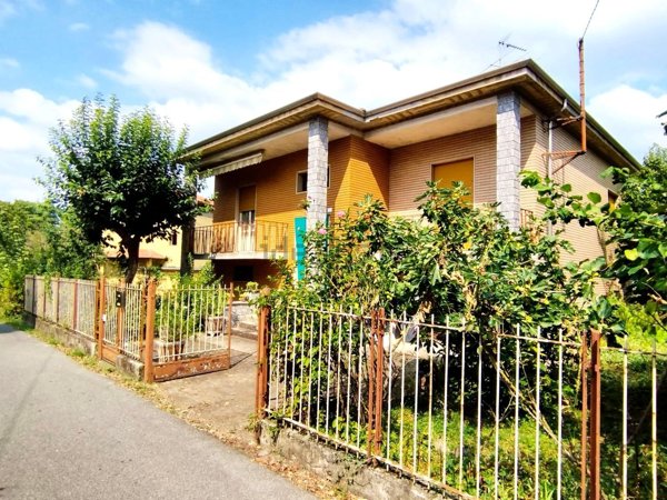 casa indipendente in vendita a Novi Ligure