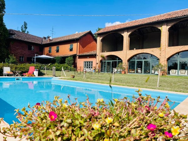 casa indipendente in vendita a Novi Ligure