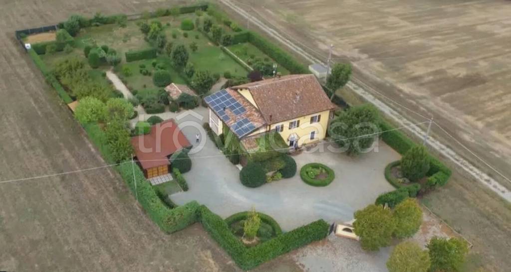casa indipendente in vendita a Novi Ligure