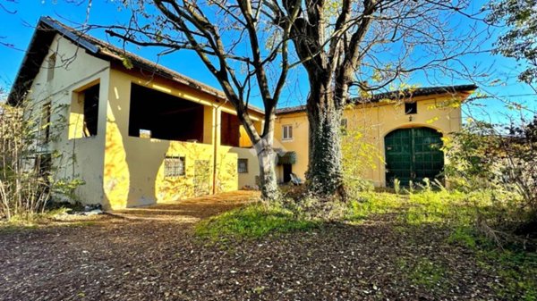 negozio in vendita a Novi Ligure