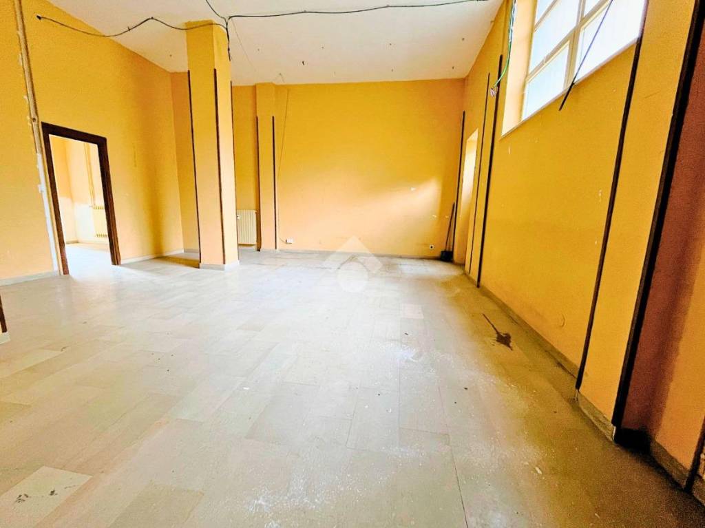 negozio in vendita a Novi Ligure