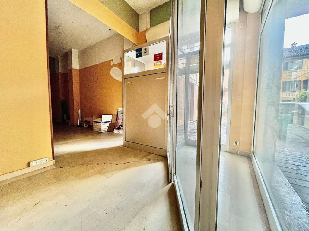 negozio in vendita a Novi Ligure