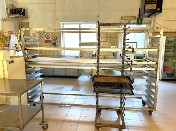 negozio in vendita a Novi Ligure