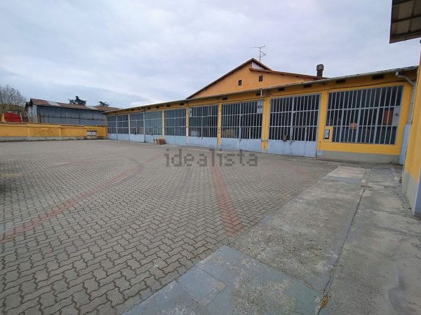 locale di sgombero in vendita a Novi Ligure