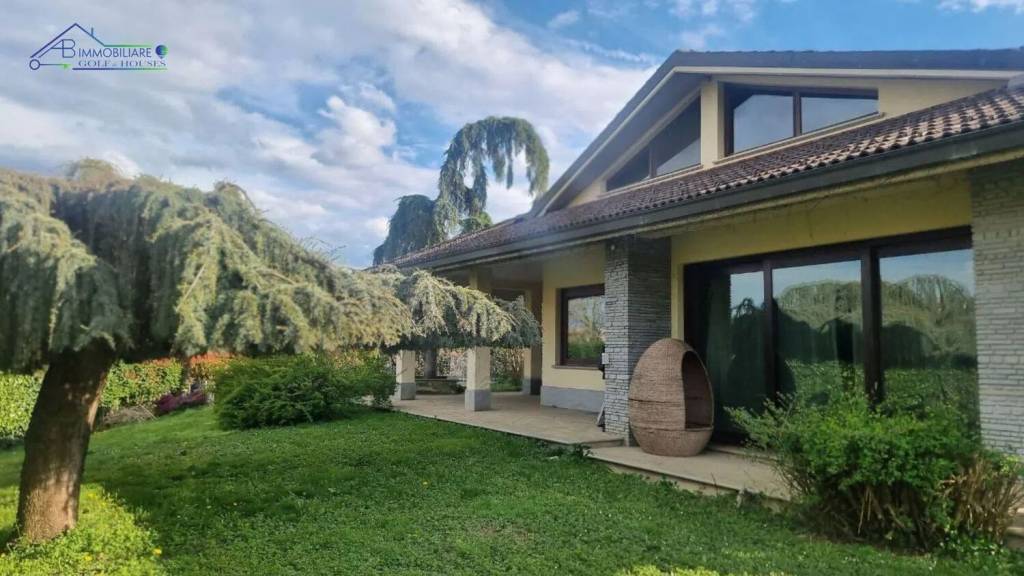 casa indipendente in vendita a Novi Ligure