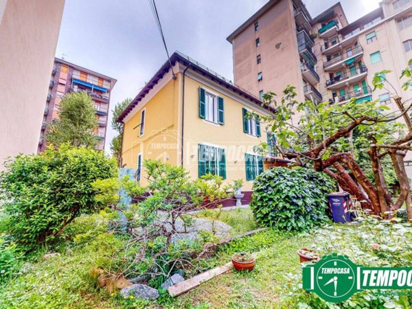 casa indipendente in vendita a Novi Ligure