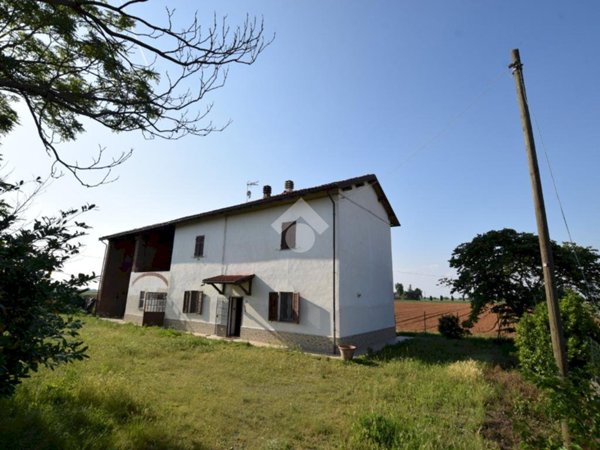 casa indipendente in vendita a Novi Ligure