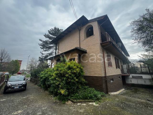 casa indipendente in vendita a Novi Ligure
