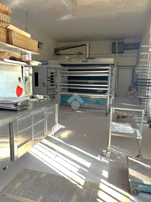 negozio in vendita a Novi Ligure