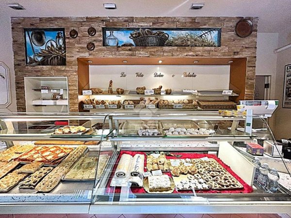 negozio in vendita a Novi Ligure