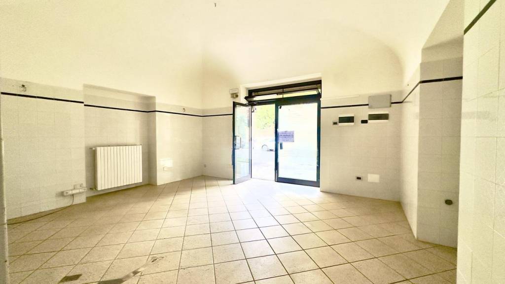 negozio in vendita a Novi Ligure