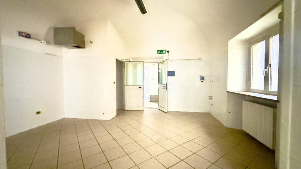 negozio in vendita a Novi Ligure