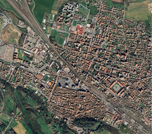 casa indipendente in vendita a Novi Ligure