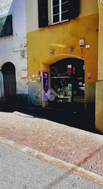 negozio in vendita a Novi Ligure